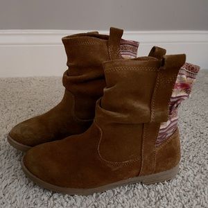 Toms brown suede slouchy boots- girl’s size 2
